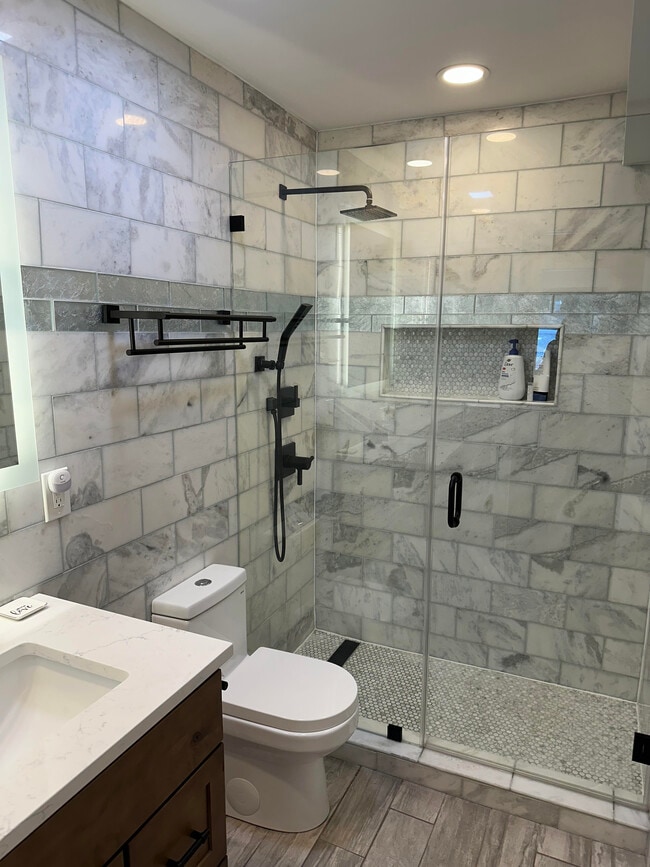 bathroom - 756 Princeton Pl NW Unit 1