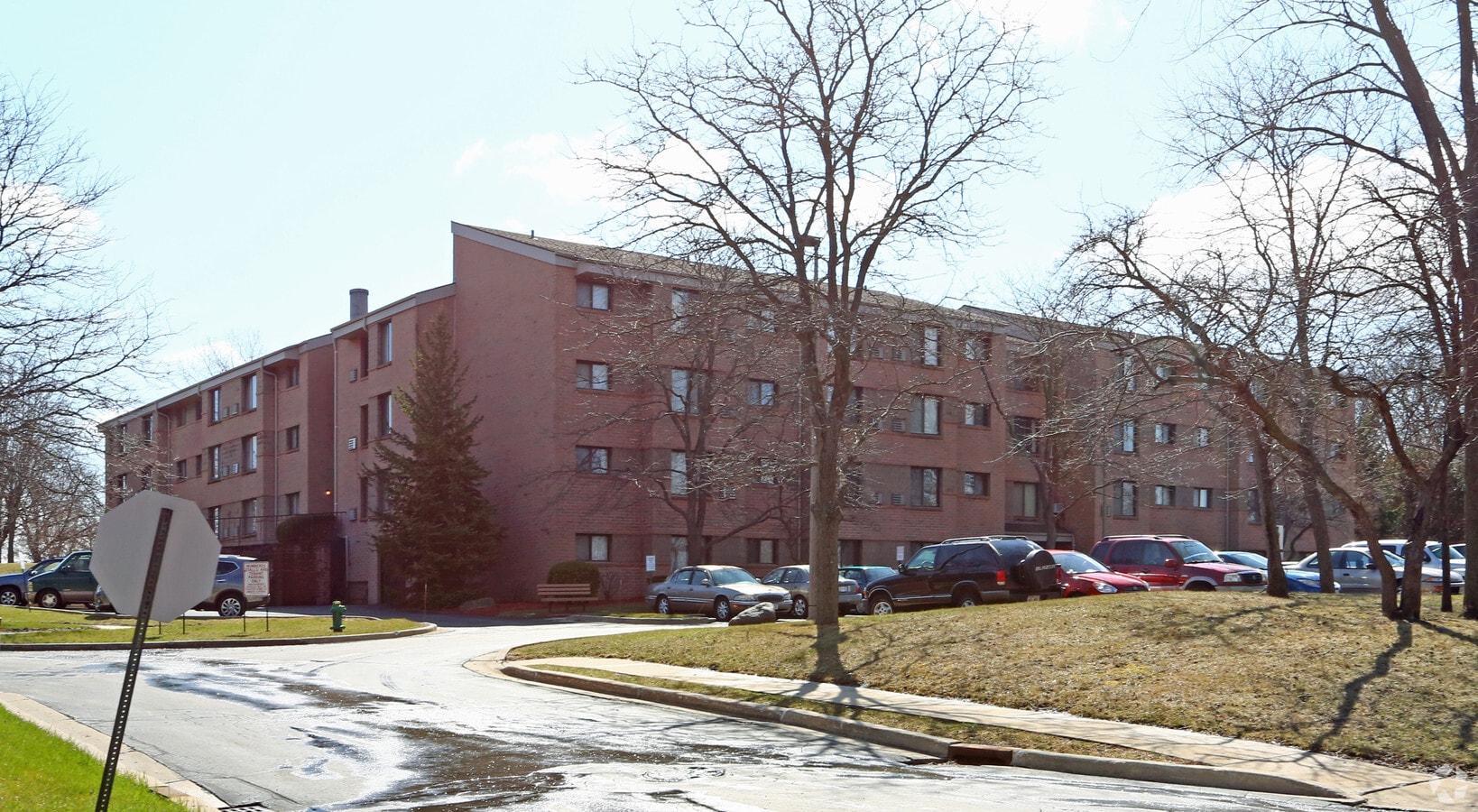 Photo - Ridgedale Apartments