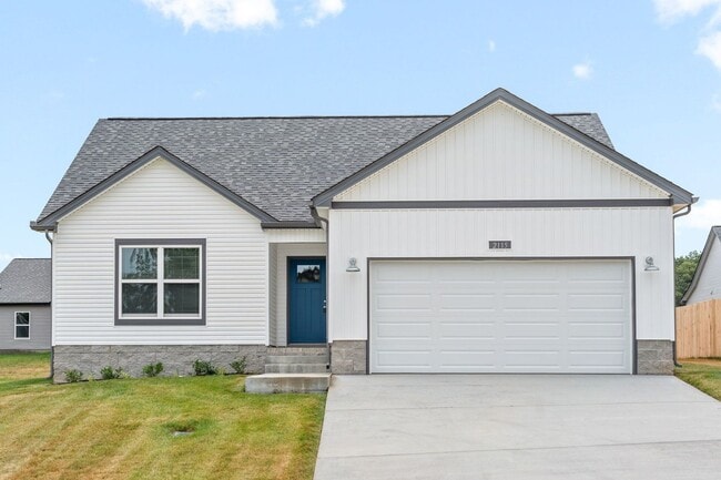 Building Photo - Luxury Ranch-Style Home with Open Concept, Large Eat In Kitchen, Primary Suite and Stylish Finishes