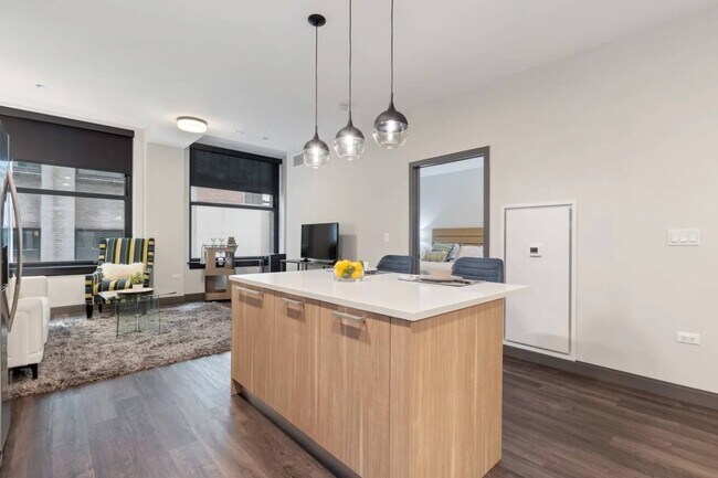 Photo - Millennium on LaSalle