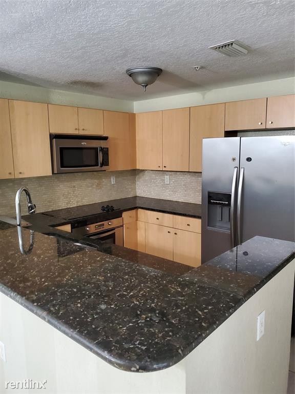 Photo - 3 br, 2 bath House - 2941 Riverside Dr Apt...