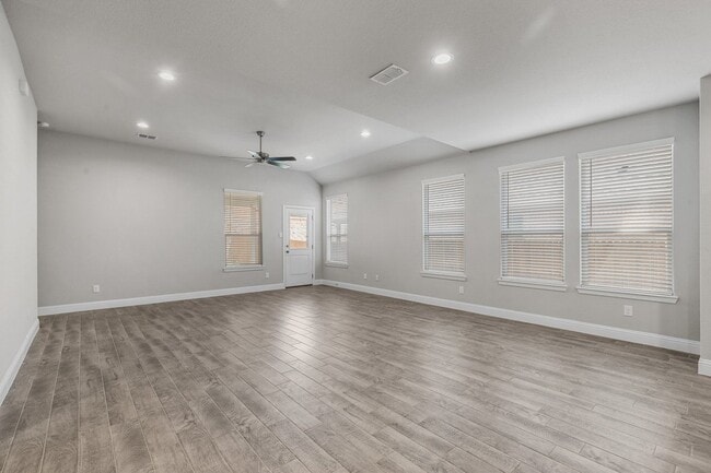 Photo - 1400 Razorbill Rd