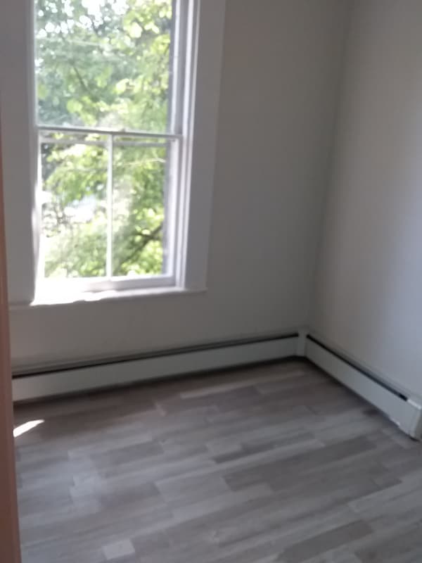 Photo - 109 Clinton St