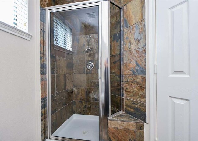 Photo - 4314 Koehler St