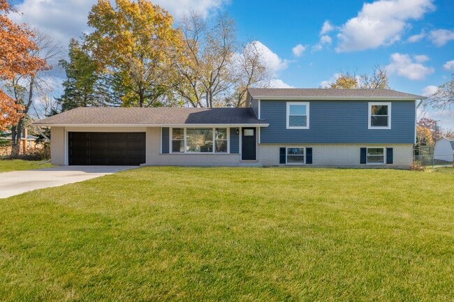 Building Photo - 2N359 Mildred Ave