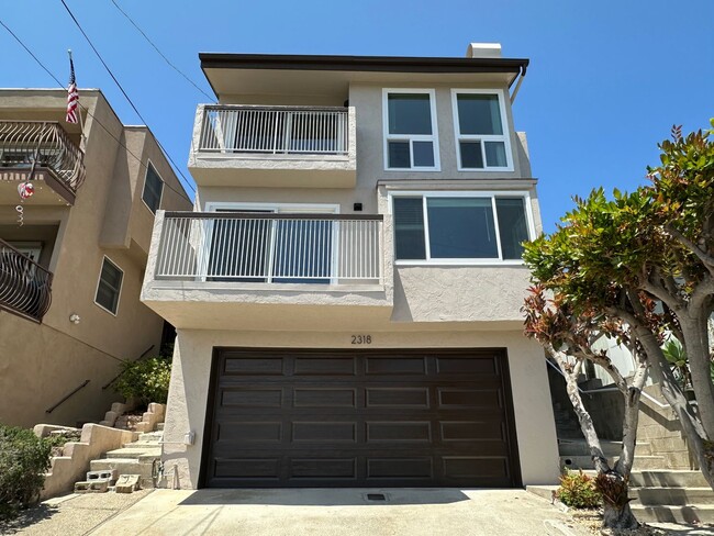 Photo - 2318 Geranium St Casa