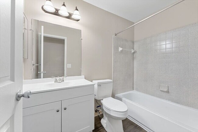 Photo - 31471 Block St