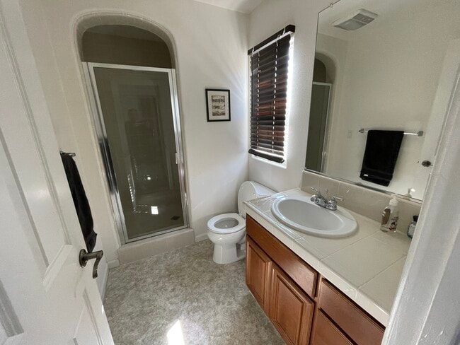 Photo - 2534 Basswood Dr