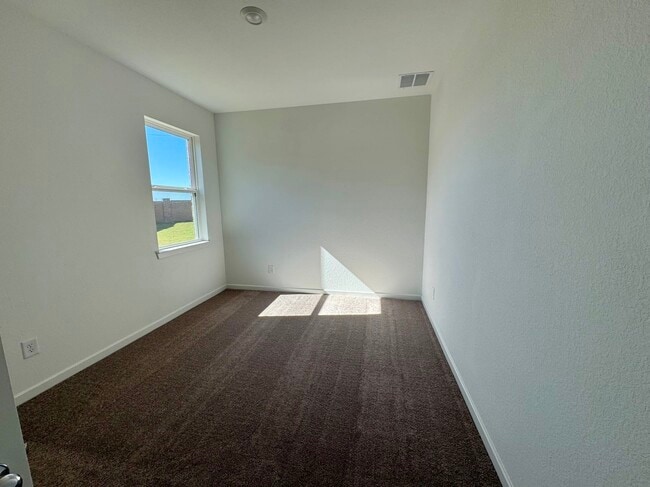 Photo - 9743 Lucky knot Ln