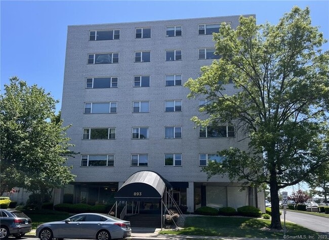 Building Photo - 893 Farmington Ave Unit apt 4I