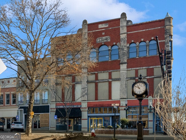 Building Photo - 102 N Hill St Unit 304