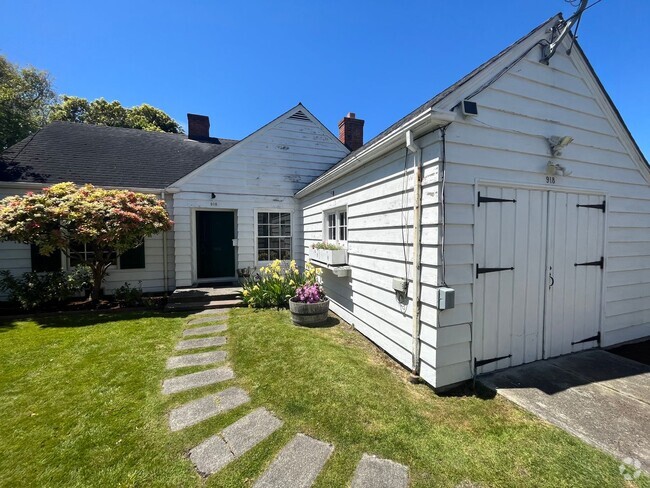 Building Photo - 918 F St Unit 918 F ST Rental