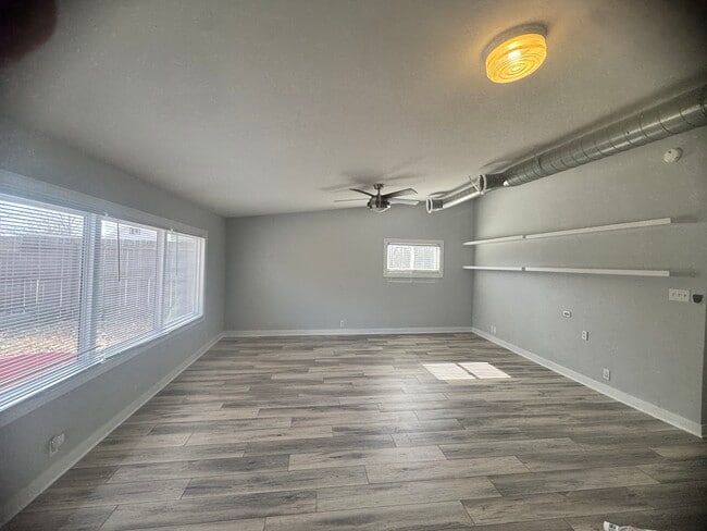 Habitación delantera - 2246 Tennessee St