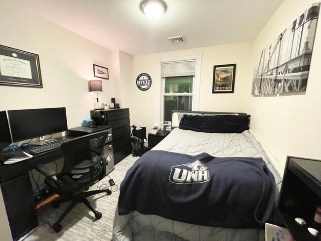 Photo - 283 Dorchester St Unidad T