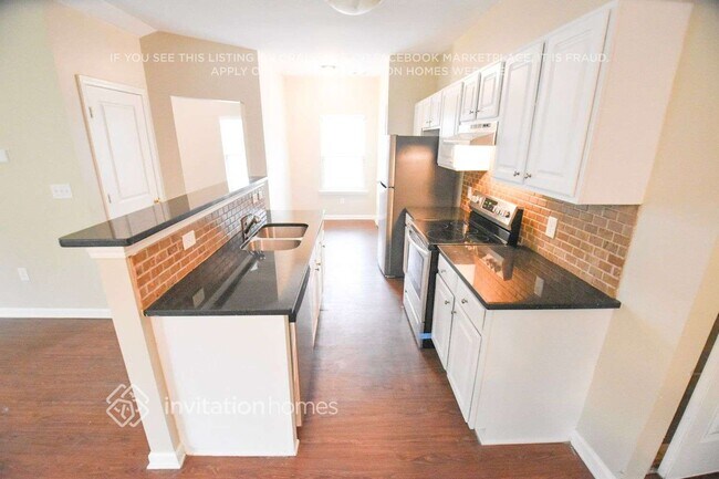 Photo - 3280 Franklin St