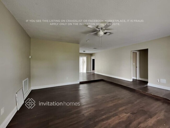 Photo - 6841 Liberty St