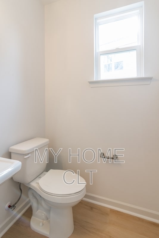 Photo - 2719 Capitol Dr