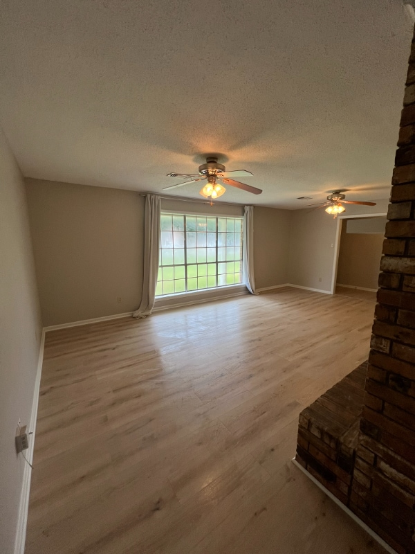 Photo - 400 Gulpha Dr