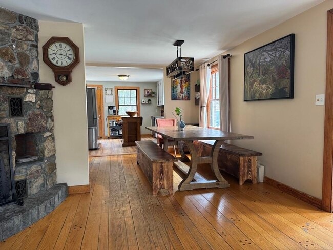 Photo - 186 Gunn Rd