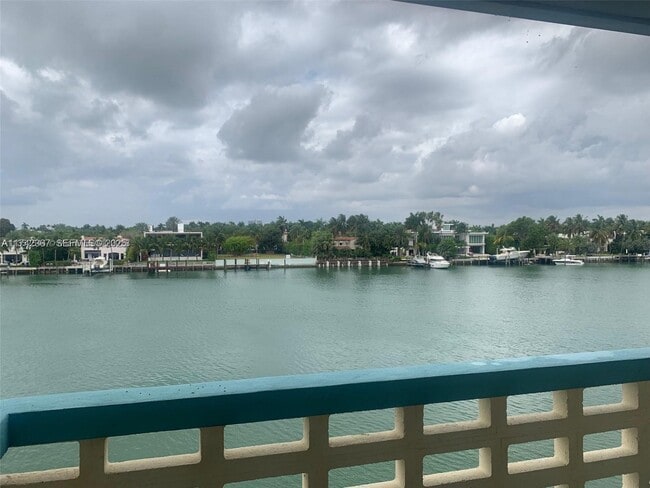 Photo - 6484 Indian Creek Dr Unit #315