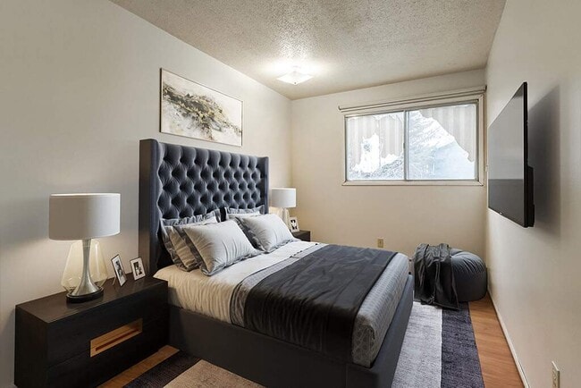 Photo - Sutherland Manor