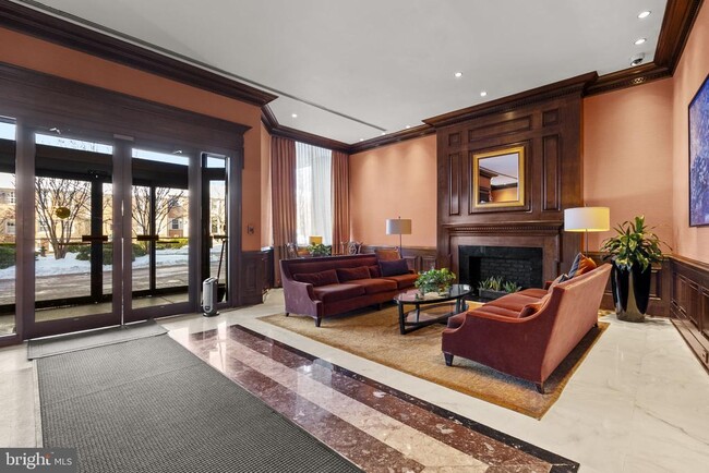 Building Photo - 3101 New Mexico Ave NW Unit 205