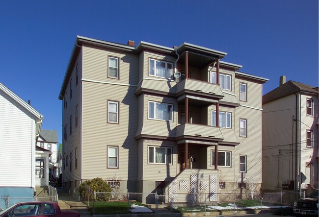 Exterior - 920 Pine St Apartments Unit 3W