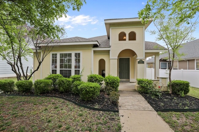 Building Photo - 1104 Grey Fox Dr