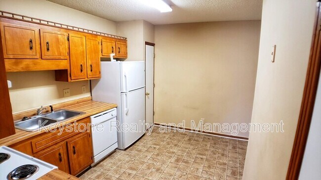 706 Peachers Dr Unit B