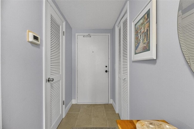 Photo - 7100 Sunshine Skyway Ln S Unidad 503