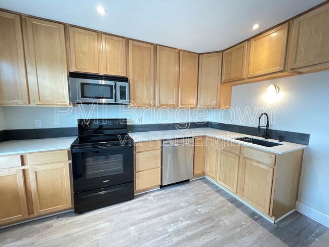 Photo - 8065 N Ivanhoe St