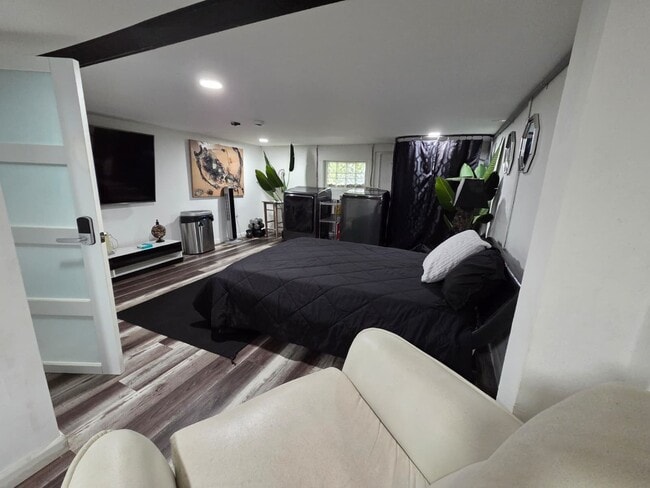 Photo - 3609 SW 58th Ave Unit 3609 sw 58th ave west park fl 33023  1