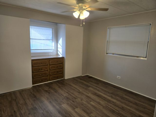 Photo - 110 49th Ave W