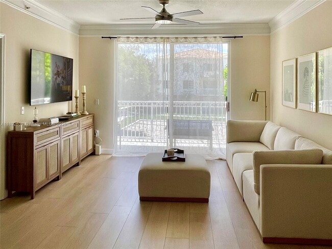 Building Photo - 4202 Myrtlewood Cir E Unit 4202