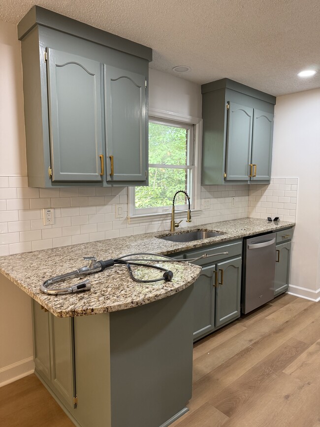 Building Photo - 6227 King George Dr