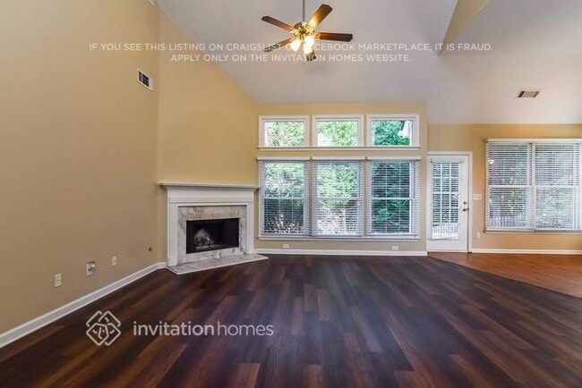 Photo - 135 Springlaurel Ct