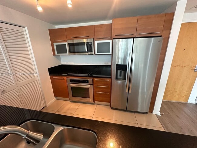 Photo - 244 Biscayne Blvd Unidad 1910