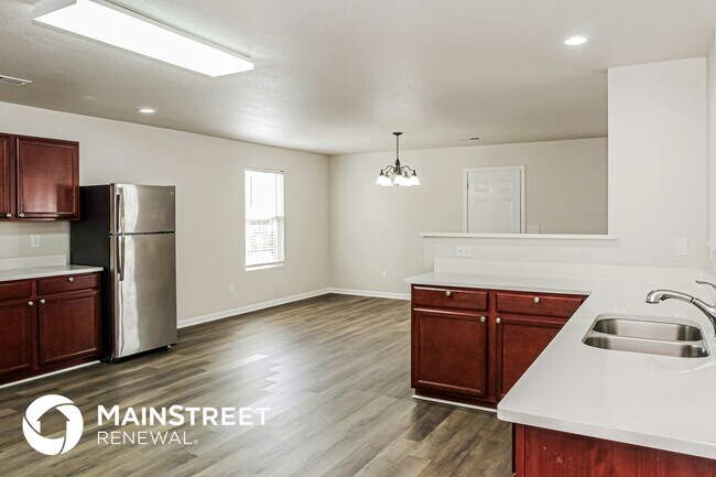 Photo - 100 Waterway Dr