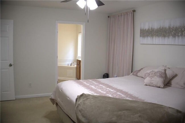 Photo - 64 Hill Crest Cir