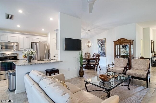 Photo - 10072 Oakhurst Way