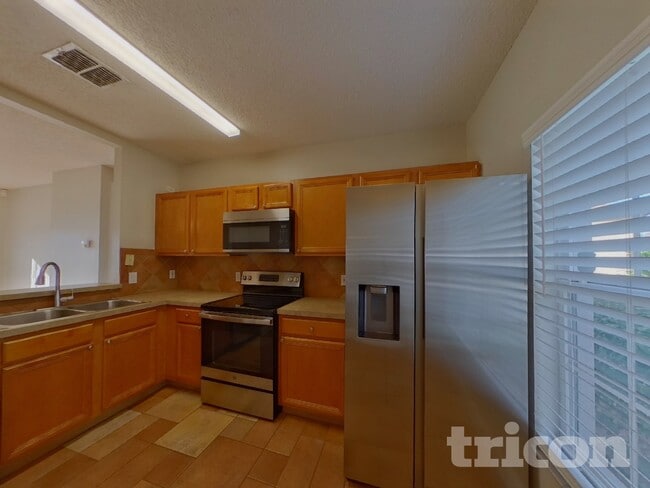 Photo - 1141 Doncaster Ct