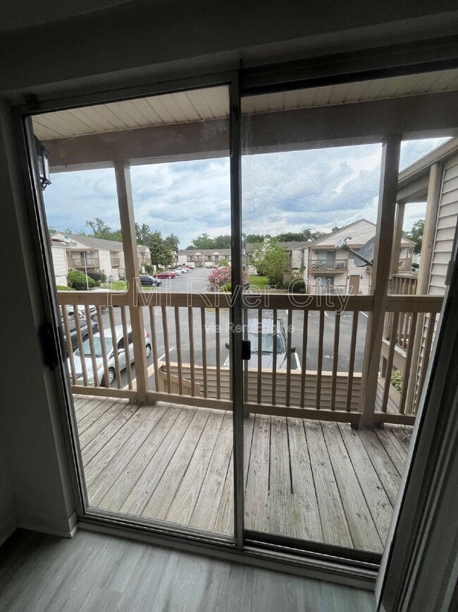 Photo - 2300 Twelve Oaks Dr Unit Apt F2