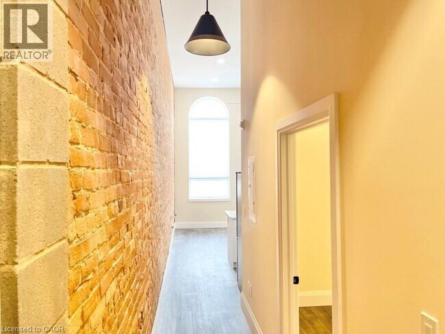 Photo - 16 Peel St Unit 5