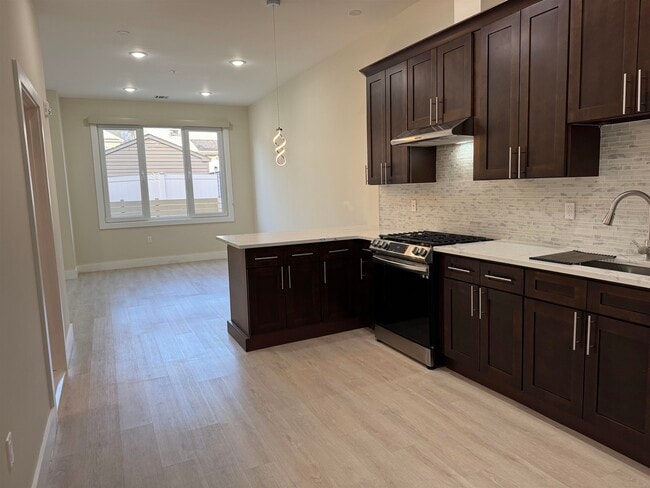 Photo - 527 Union Ave Unit 2E