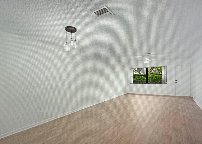 2902 SW 21st Ter Unit 301C