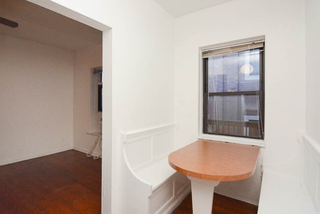 Photo - 3024 N Halsted St Unit B4