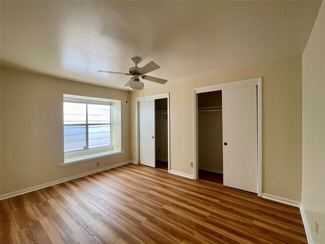 Photo - 3420 Mt Vernon St Unit 8