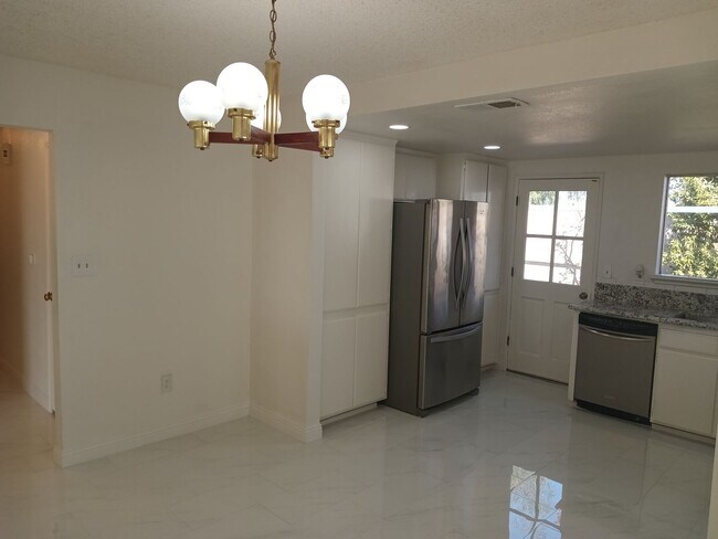 Photo - ? Move-In Special: $250 off your first mon...