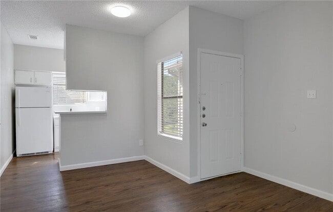Photo - 9507 Kempler Dr