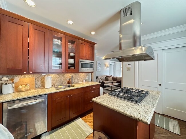 Photo - 1406 W Cornelia Ave Unit 3